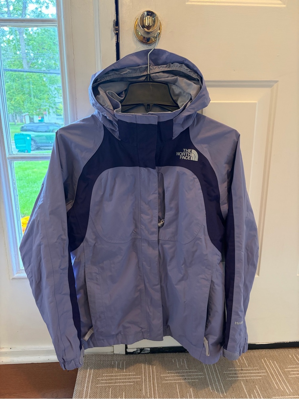 The North Face Women's Ski Jacket in Lavender with Deep Purple Accents